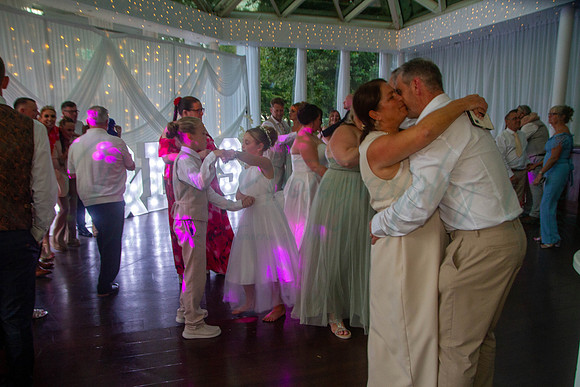 Dean & Kelly Wedding At Mecure St Helens.