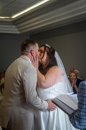 Dean & Kelly Wedding At Mecure St Helens.