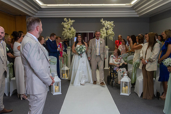 Dean & Kelly Wedding At Mecure St Helens.