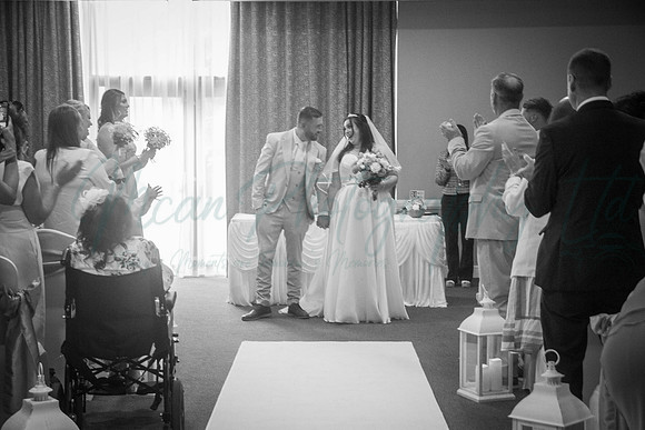 Dean & Kelly Wedding At Mecure St Helens.
