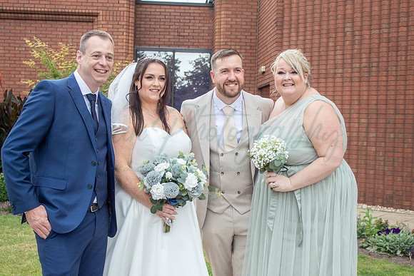 Dean & Kelly Wedding At Mecure St Helens.