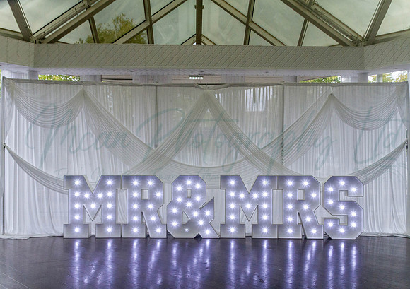 Dean & Kelly Wedding At Mecure St Helens.