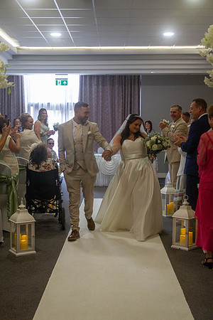 Dean & Kelly Wedding At Mecure St Helens.