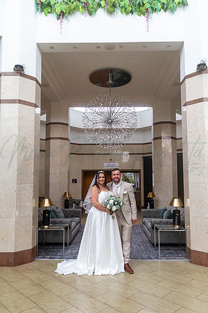 Dean & Kelly Wedding At Mecure St Helens.