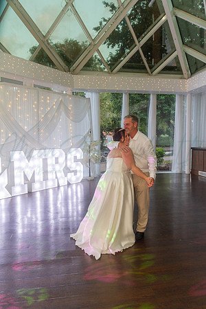 Dean & Kelly Wedding At Mecure St Helens.