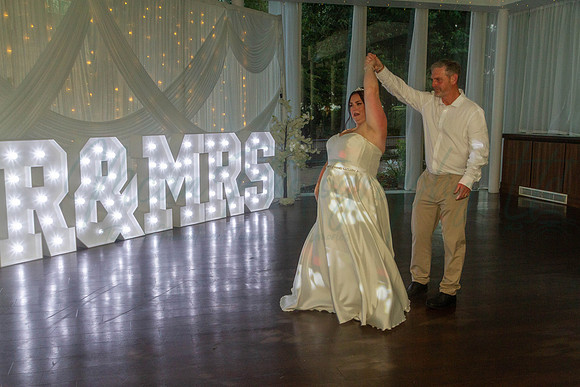 Dean & Kelly Wedding At Mecure St Helens.