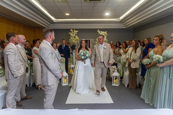Dean & Kelly Wedding At Mecure St Helens.