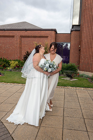 Dean & Kelly Wedding At Mecure St Helens.