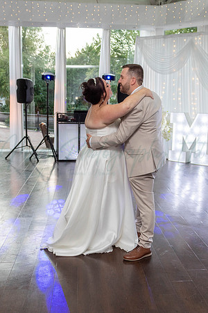 Dean & Kelly Wedding At Mecure St Helens.