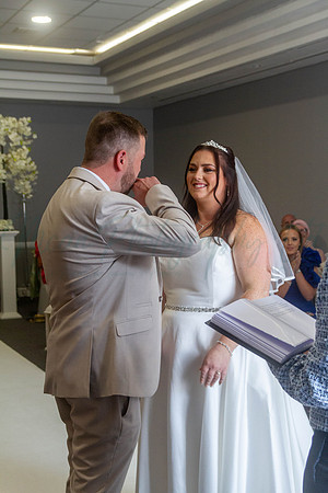 Dean & Kelly Wedding At Mecure St Helens.