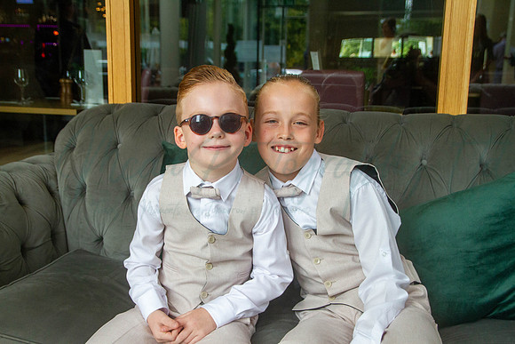 Dean & Kelly Wedding At Mecure St Helens.