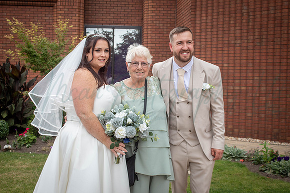 Dean & Kelly Wedding At Mecure St Helens.