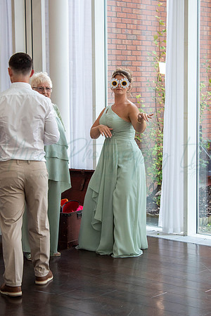 Dean & Kelly Wedding At Mecure St Helens.