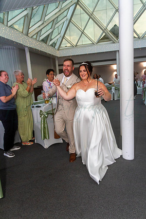 Dean & Kelly Wedding At Mecure St Helens.