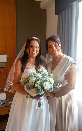 Dean & Kelly Wedding At Mecure St Helens.