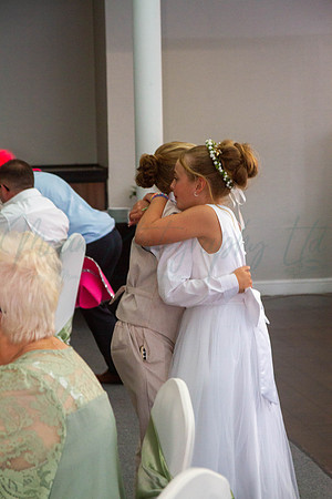 Dean & Kelly Wedding At Mecure St Helens.