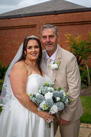 Dean & Kelly Wedding At Mecure St Helens.