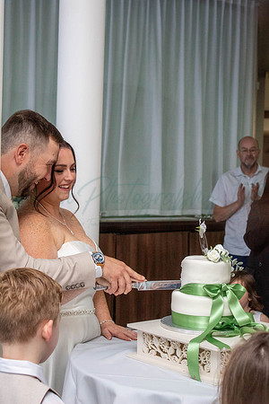 Dean & Kelly Wedding At Mecure St Helens.