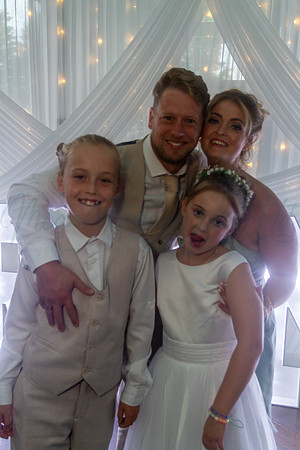 Dean & Kelly Wedding At Mecure St Helens.