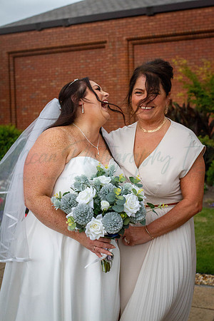 Dean & Kelly Wedding At Mecure St Helens.