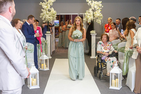 Dean & Kelly Wedding At Mecure St Helens.