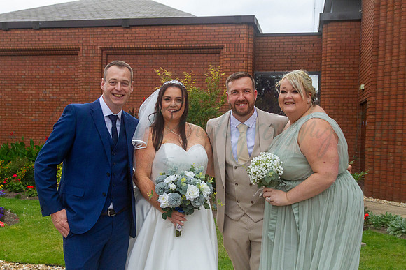 Dean & Kelly Wedding At Mecure St Helens.