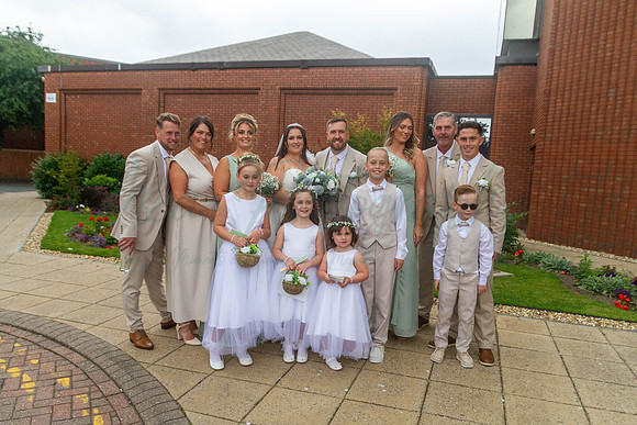 Dean & Kelly Wedding At Mecure St Helens.