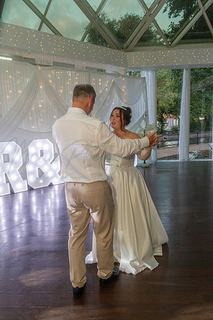Dean & Kelly Wedding At Mecure St Helens.