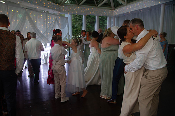 Dean & Kelly Wedding At Mecure St Helens.