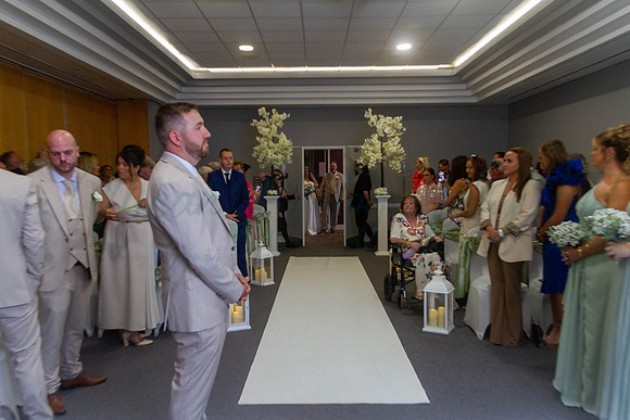 Dean & Kelly Wedding At Mecure St Helens.