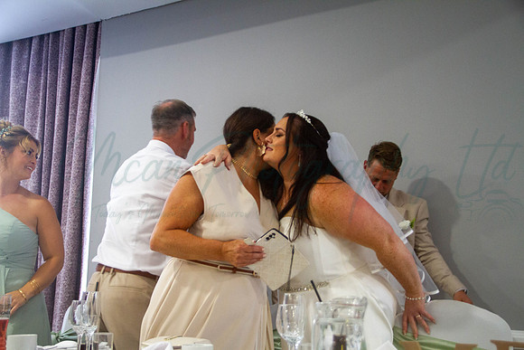 Dean & Kelly Wedding At Mecure St Helens.