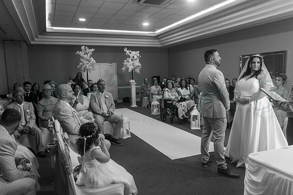 Dean & Kelly Wedding At Mecure St Helens.