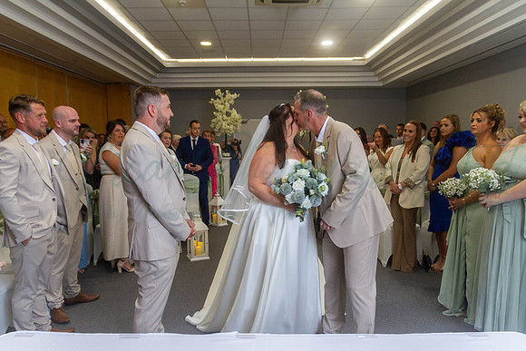 Dean & Kelly Wedding At Mecure St Helens.