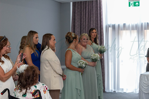 Dean & Kelly Wedding At Mecure St Helens.