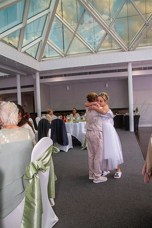 Dean & Kelly Wedding At Mecure St Helens.