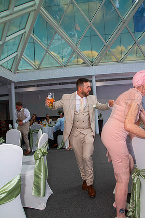 Dean & Kelly Wedding At Mecure St Helens.