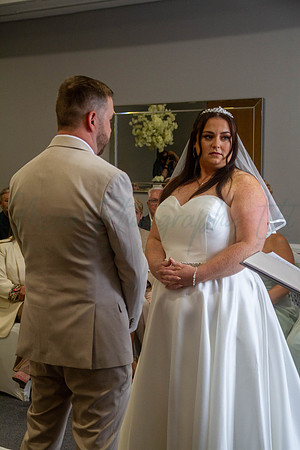 Dean & Kelly Wedding At Mecure St Helens.