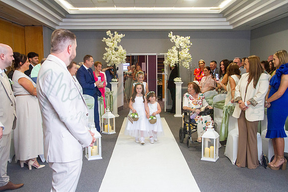 Dean & Kelly Wedding At Mecure St Helens.