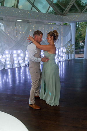 Dean & Kelly Wedding At Mecure St Helens.