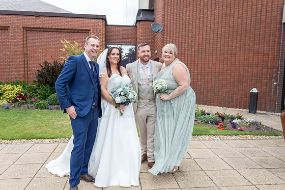 Dean & Kelly Wedding At Mecure St Helens.