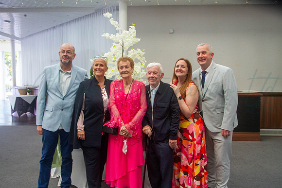 Dean & Kelly Wedding At Mecure St Helens.