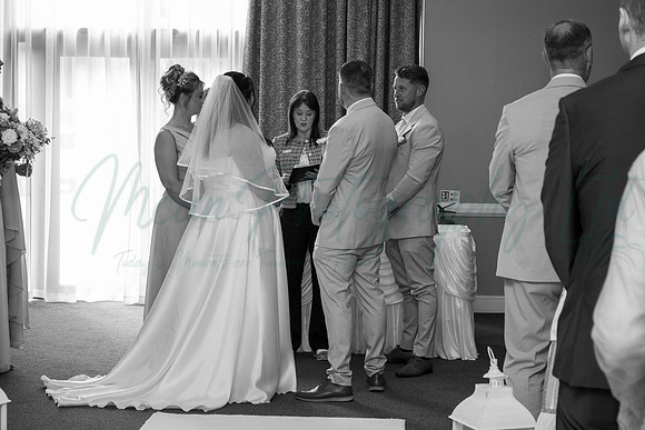 Dean & Kelly Wedding At Mecure St Helens.