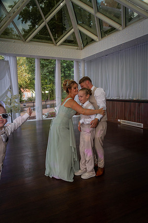 Dean & Kelly Wedding At Mecure St Helens.
