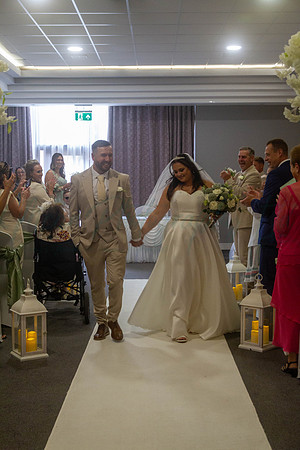 Dean & Kelly Wedding At Mecure St Helens.