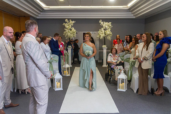 Dean & Kelly Wedding At Mecure St Helens.