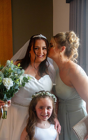 Dean & Kelly Wedding At Mecure St Helens.