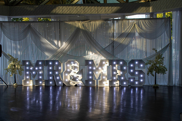 Dean & Kelly Wedding At Mecure St Helens.