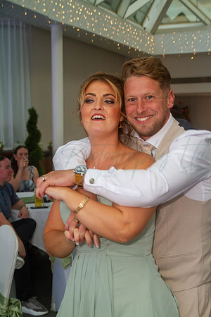 Dean & Kelly Wedding At Mecure St Helens.