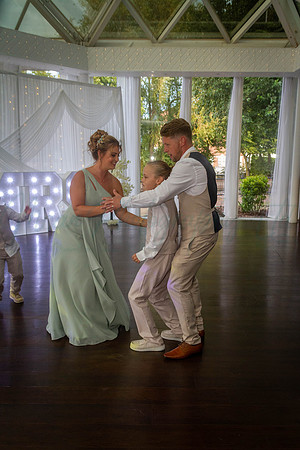 Dean & Kelly Wedding At Mecure St Helens.
