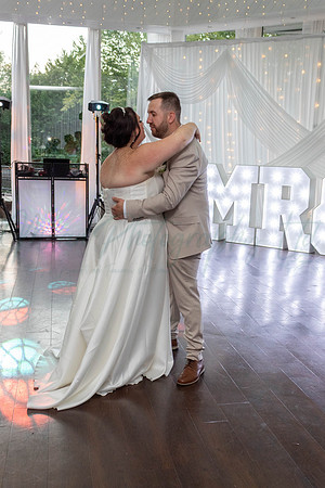 Dean & Kelly Wedding At Mecure St Helens.